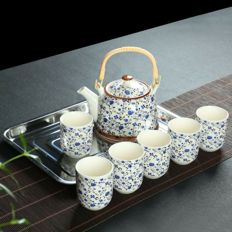 Bộ ấm chén uống trà có lõi lọc hoạ tiết hoa nhí xanh dương độc đáo