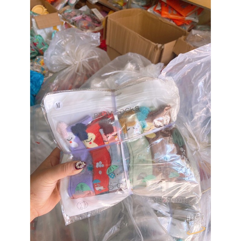 Tất len cao cổ chống trượt loại đẹp