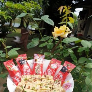 Kẹo nougat/ Kẹo sữa hạt