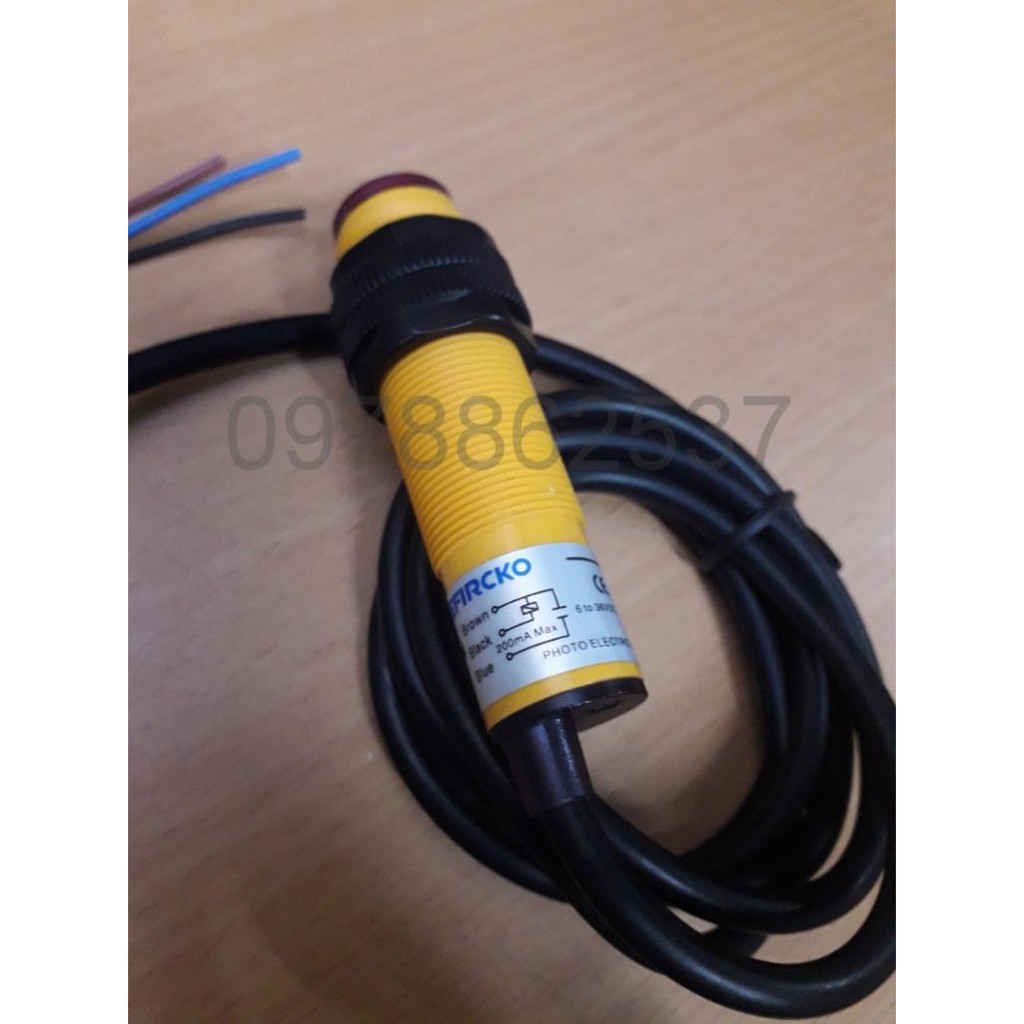 Cảm Biến Vật Cản Hồng Ngoại E3F-DS30C4- 3 dây-DC24v-NO-NPN