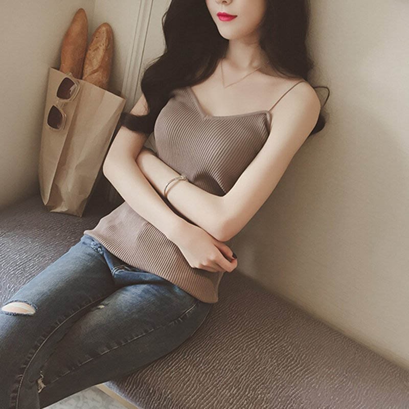 Áo hai dây nữ tính phong cách thời trang | BigBuy360 - bigbuy360.vn