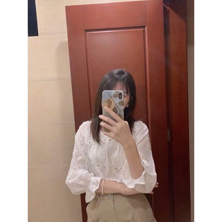Áo sơ mi voan cổ chữ V