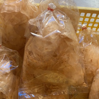 Bánh tráng tỏi nghệ sĩ lbánh tráng Ngọc Đăng
