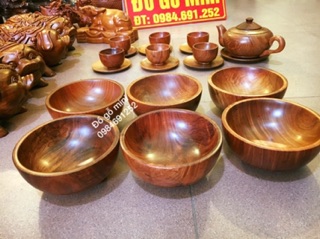 Bát ăn cơm gỗ hương ta