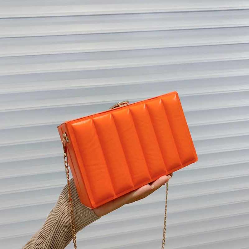 Túi đeo JASMIN NOIR chéo nắp gập in họa tiết kẻ sọc phối dây xích thời trang cho nữ