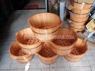 Thùng ngâm chân gỗ thông gắn hạt massage