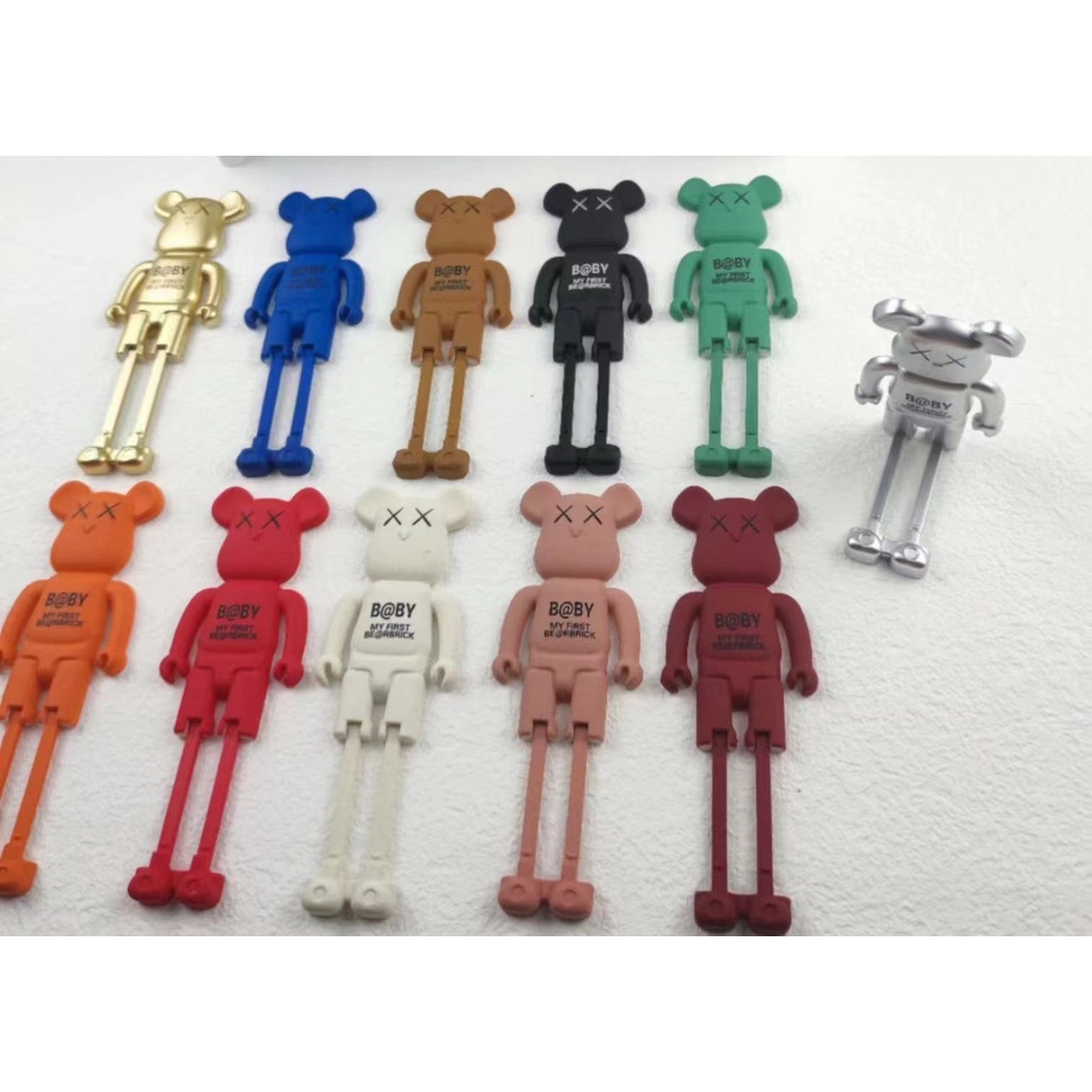 Giá Đỡ Điện Thoại Hình Gấu Kaws Có Thể Gấp Lại Tiện Dụng