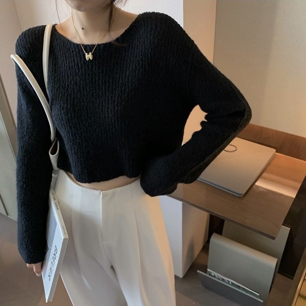 Áo len mềm cổ tròn khoét lỗ xinh xắn cho nữ