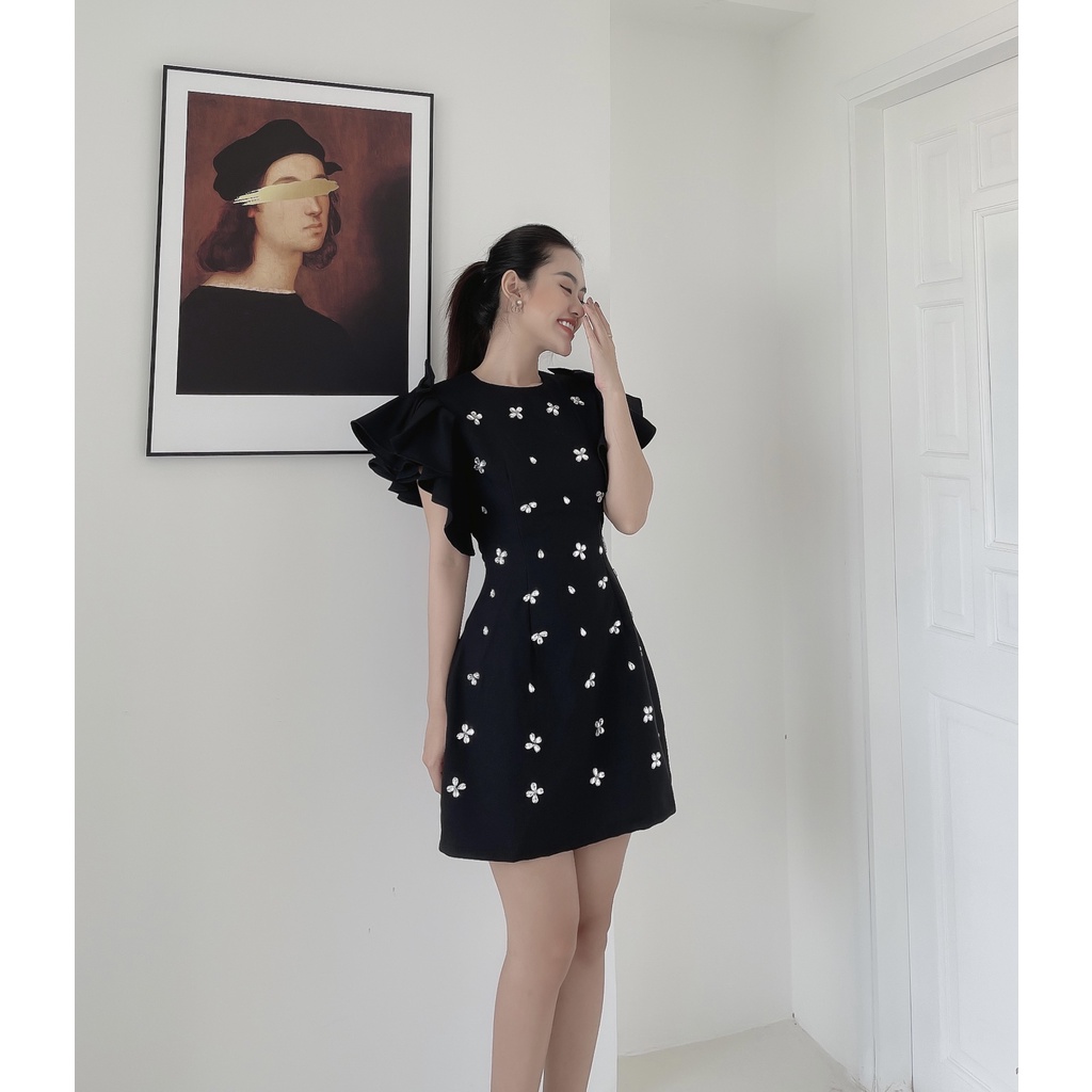 Đầm Đính Hoa Tay Bèo -D806