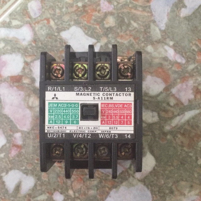 Khởi động từ 11a nhật 220v