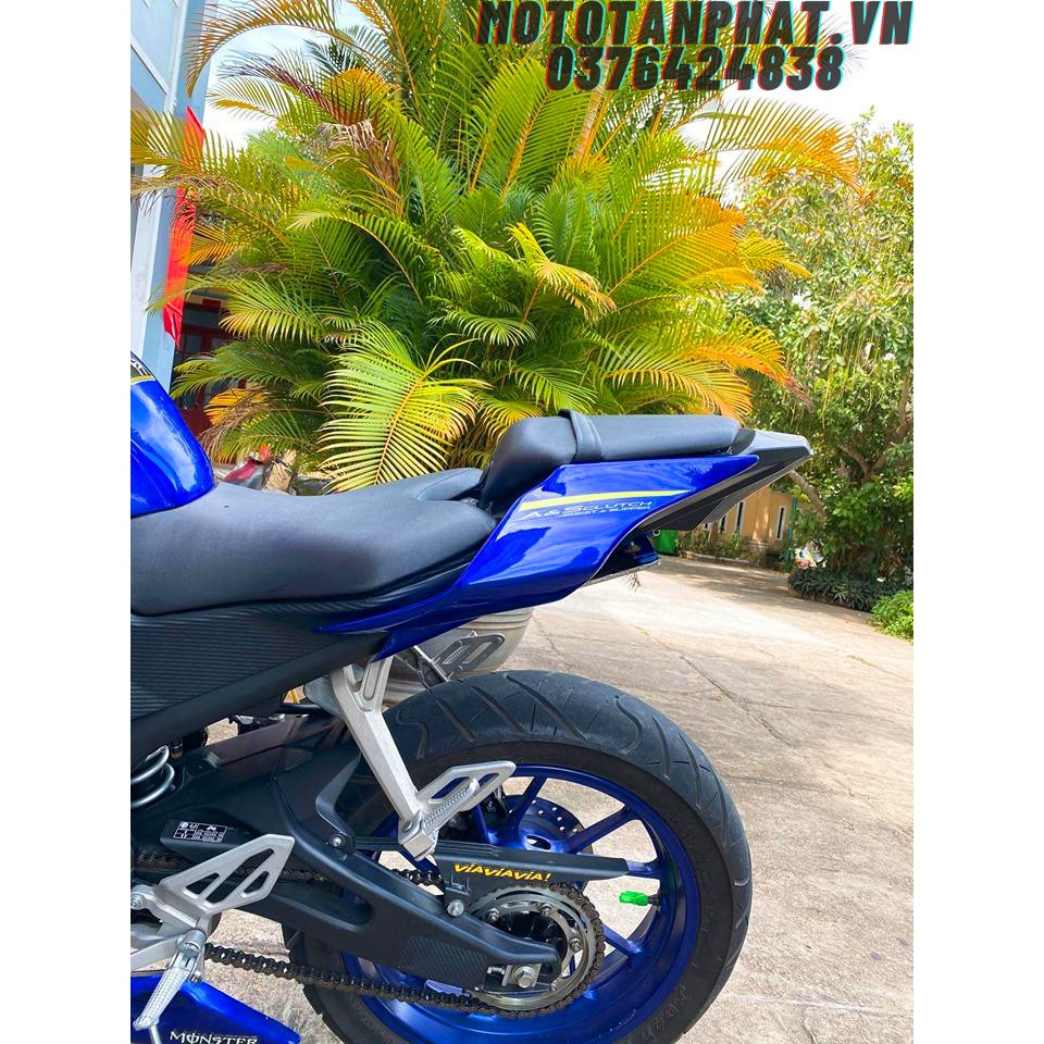 Ốp đuôi R1 cho R15v3