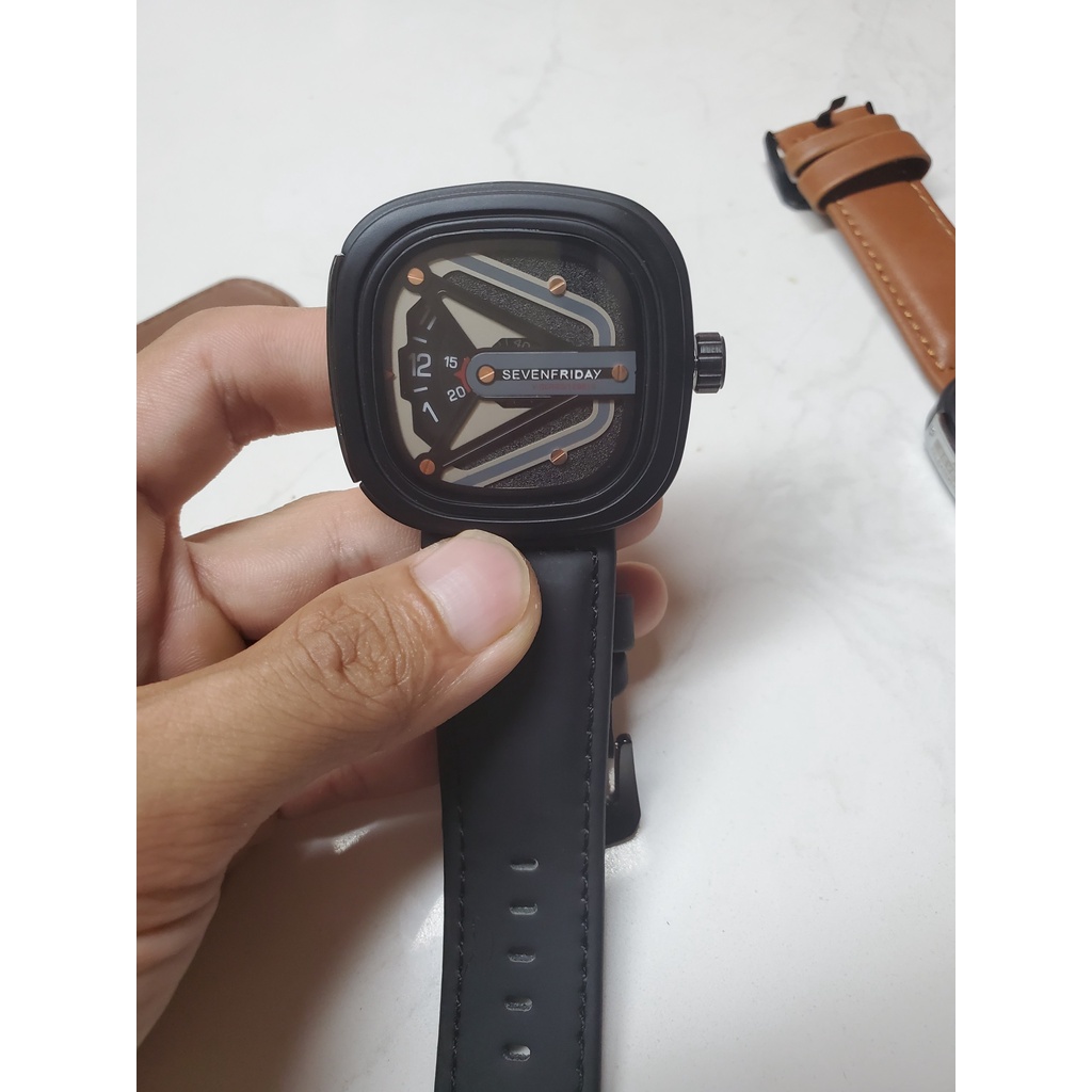 Đồng hồ nam SEVEN FRIDAY M02 dây da, máy Nhật, bảo hành 24 tháng | BigBuy360 - bigbuy360.vn