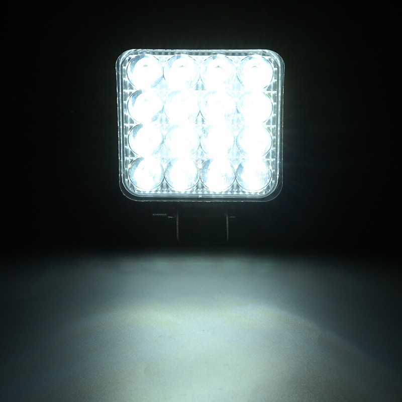 Đèn Pha LED 12V-24V 16 Bóng 48W Chất Lượng Cao Cho Xe Tải