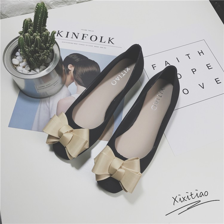 Giày nhựa nơ to M031