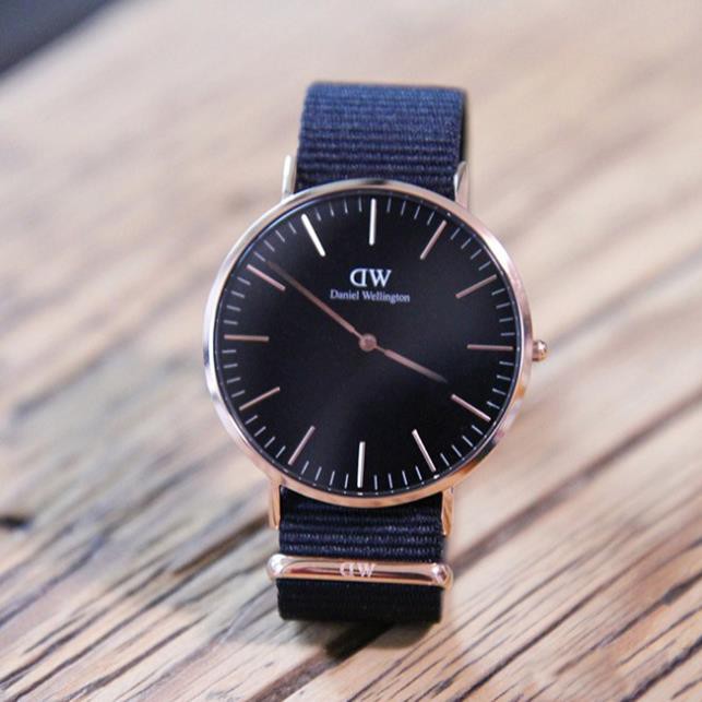 Đồng Hồ Nữ Daniel Wellington Classic Petite Cornwall Rose Gold Dây Vải Nato 28mm & 32mm DW Chính Hãng - OtisWatch