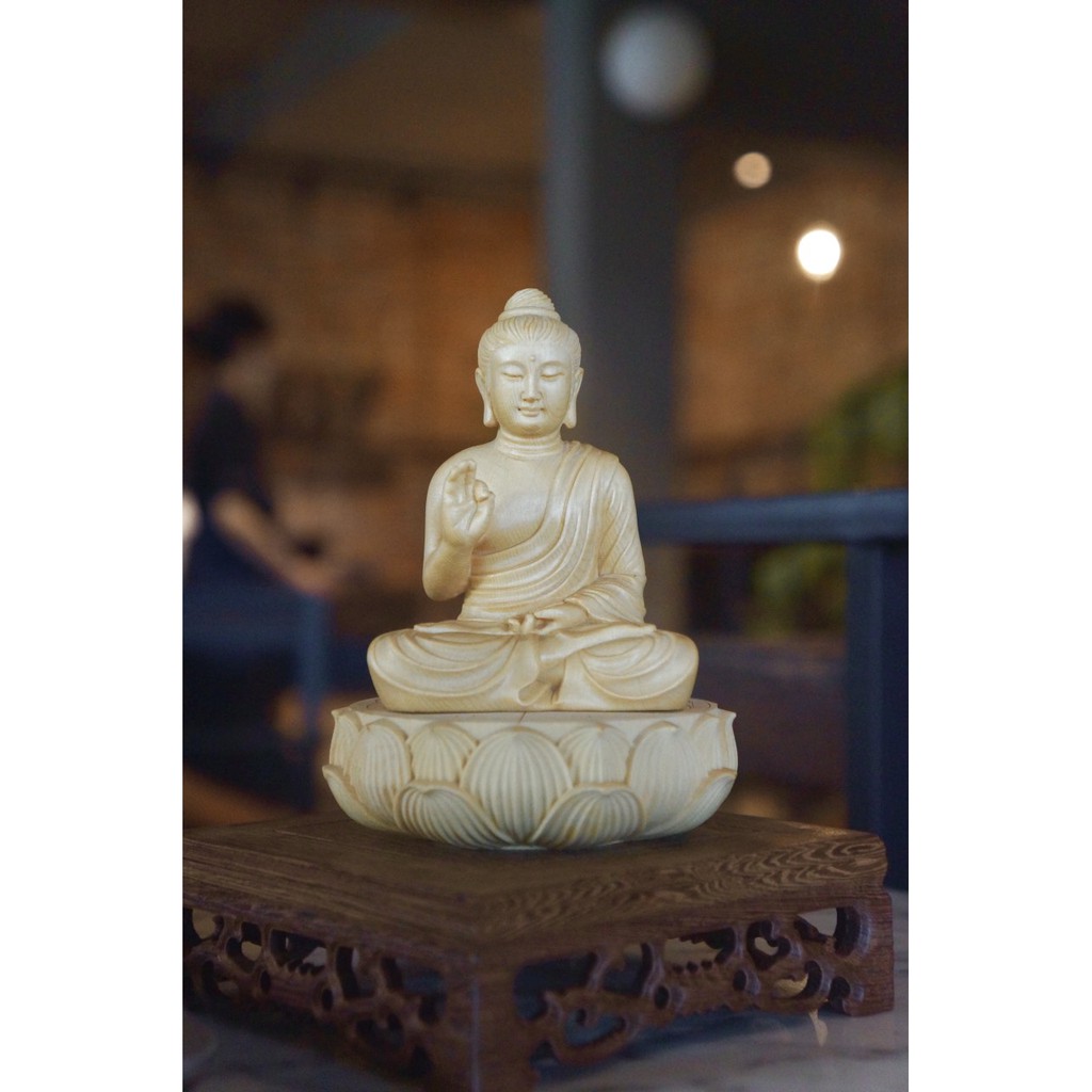 Tượng Phật Bổn Sư ngồi 12cm gỗ bách hương