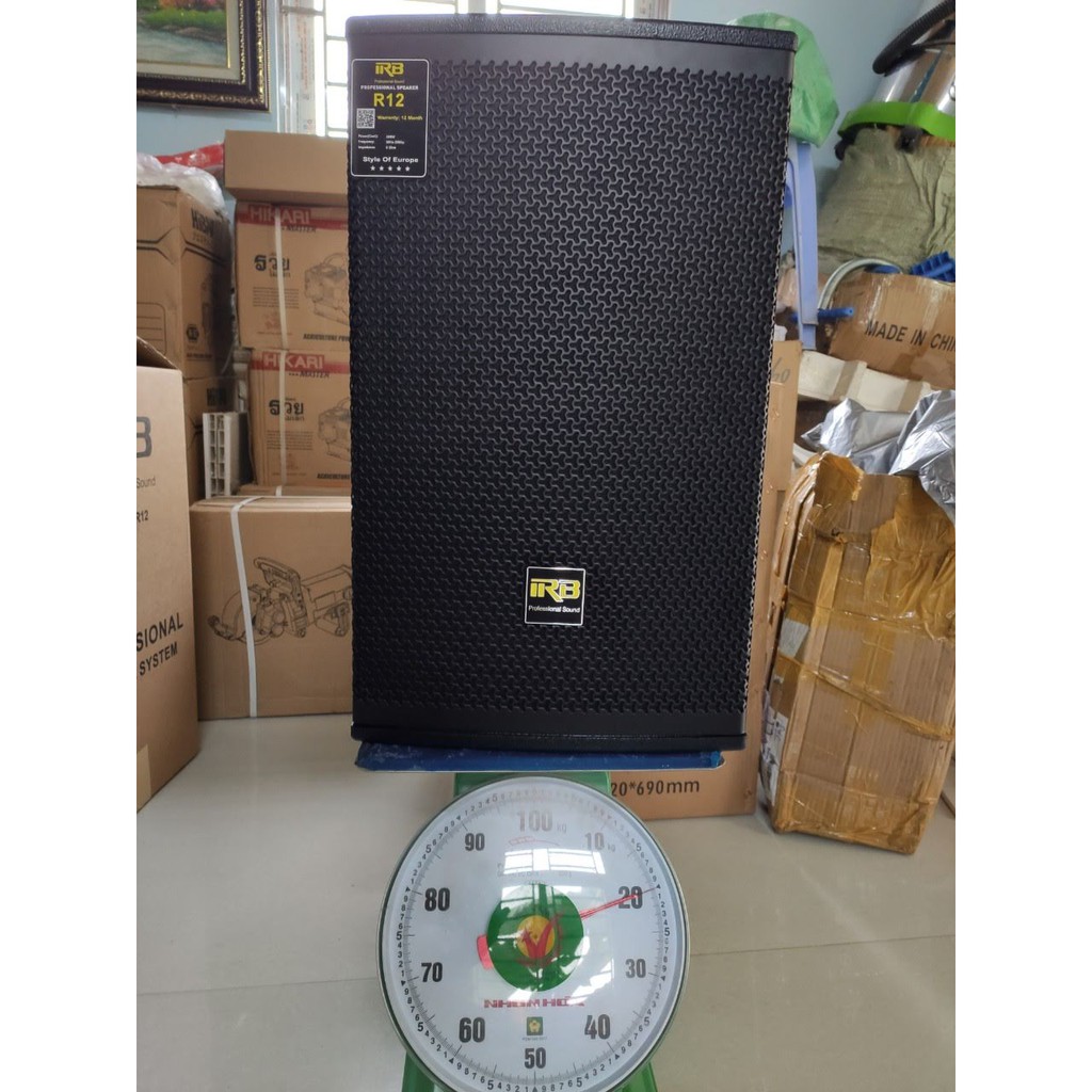 Một đôi loa đứng karaoke cao cấp IRB R-12, Bass 30, 8 ôm, nhập khẩu nguyên chiếc, 300 W , Âm thanh hay khỏe
