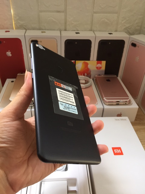 Điện thoại XiaomiI Mi Max 2 - 4Gb / 64Gb Màu Đen - Fullbox