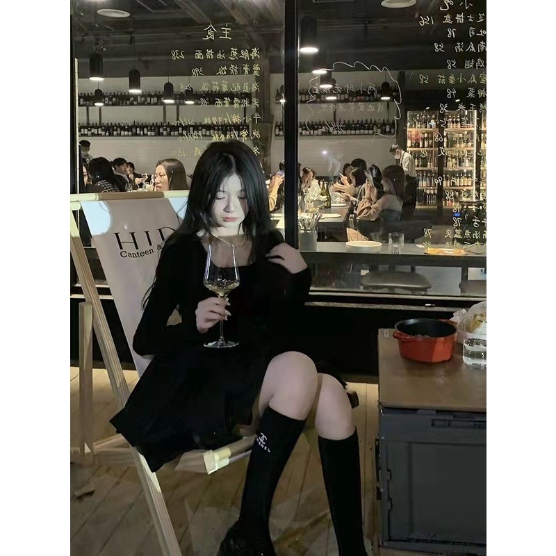 Đầm Đen Cổ Vuông Thắt Nơ Nhấn Eo Tôn Dáng Hợp Thời Trang Cho Nữ  tao bao