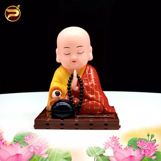 Nhà sư trang trí sử dụng năng lượng mặt trời