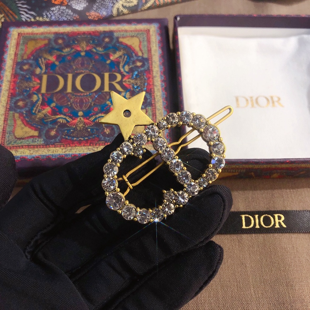 Kẹp tóc thép titan hình logo Dior và ngôi sao năm cánh đính đá thời trang cho nữ
