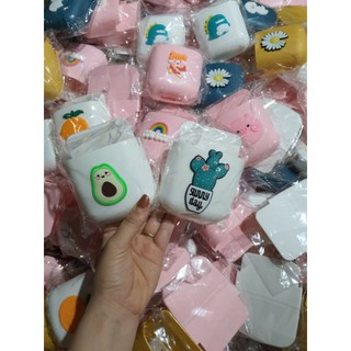 Hộp đựng bút dán tường