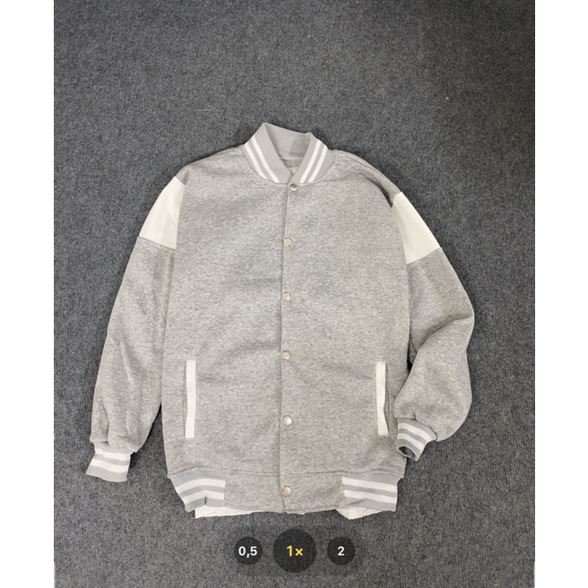 ÁO KHOÁC BOMBER PHỐI NỈ TAY VIỀN XÁM