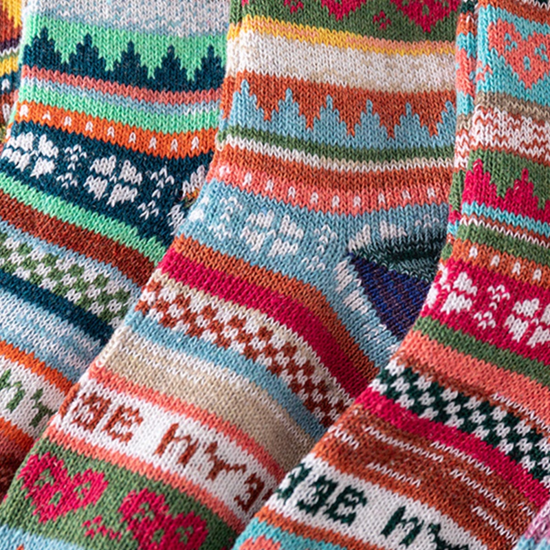 Set 5 Đôi Tất Dệt Kim Giữ Ấm Họa Tiết Trái Tim Kẻ Sọc Nhiều Màu Sắc Phong Cách Dân Tộc Cho Nữ