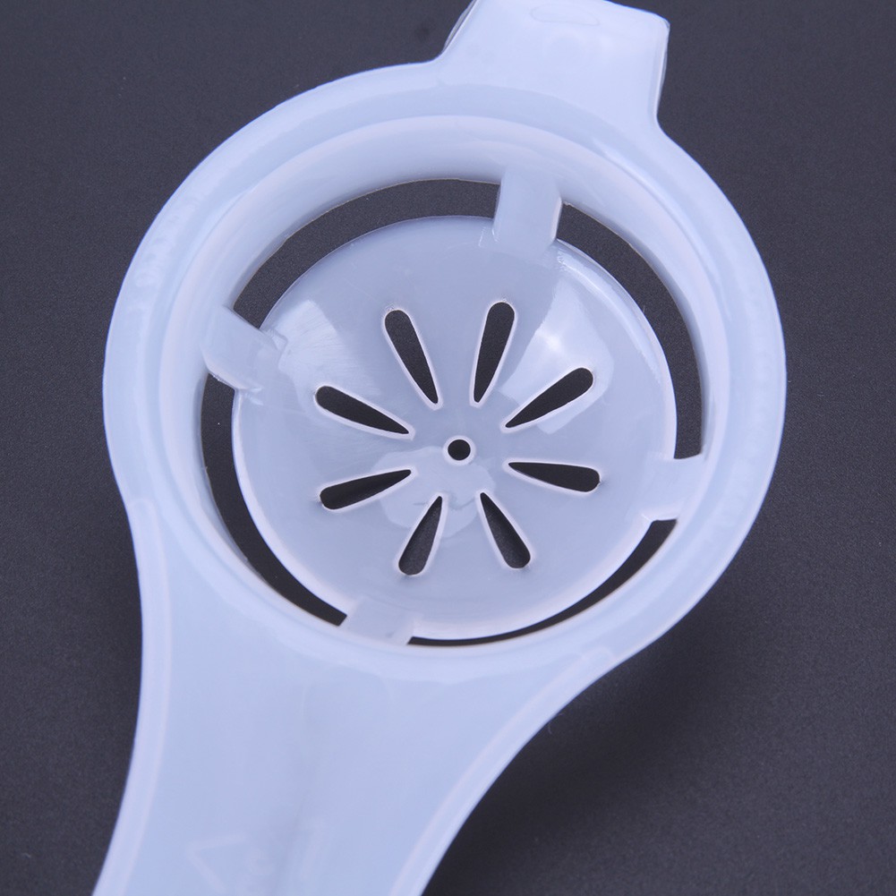 Dụng cụ tách lòng đỏ trứng gà mini