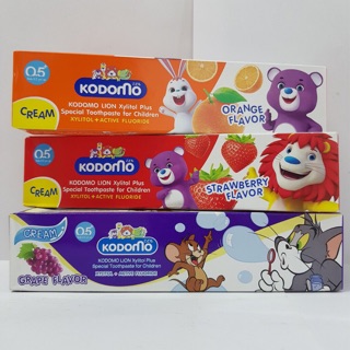 Kem đánh răng trẻ em Kodomo hương Nho 65g