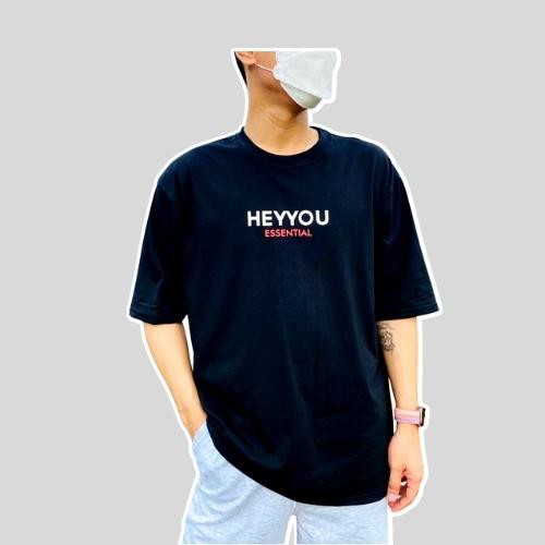 Áo thun in hình mẫu Heyyou Essential đen và trắng form rộng nam nữ | BigBuy360 - bigbuy360.vn