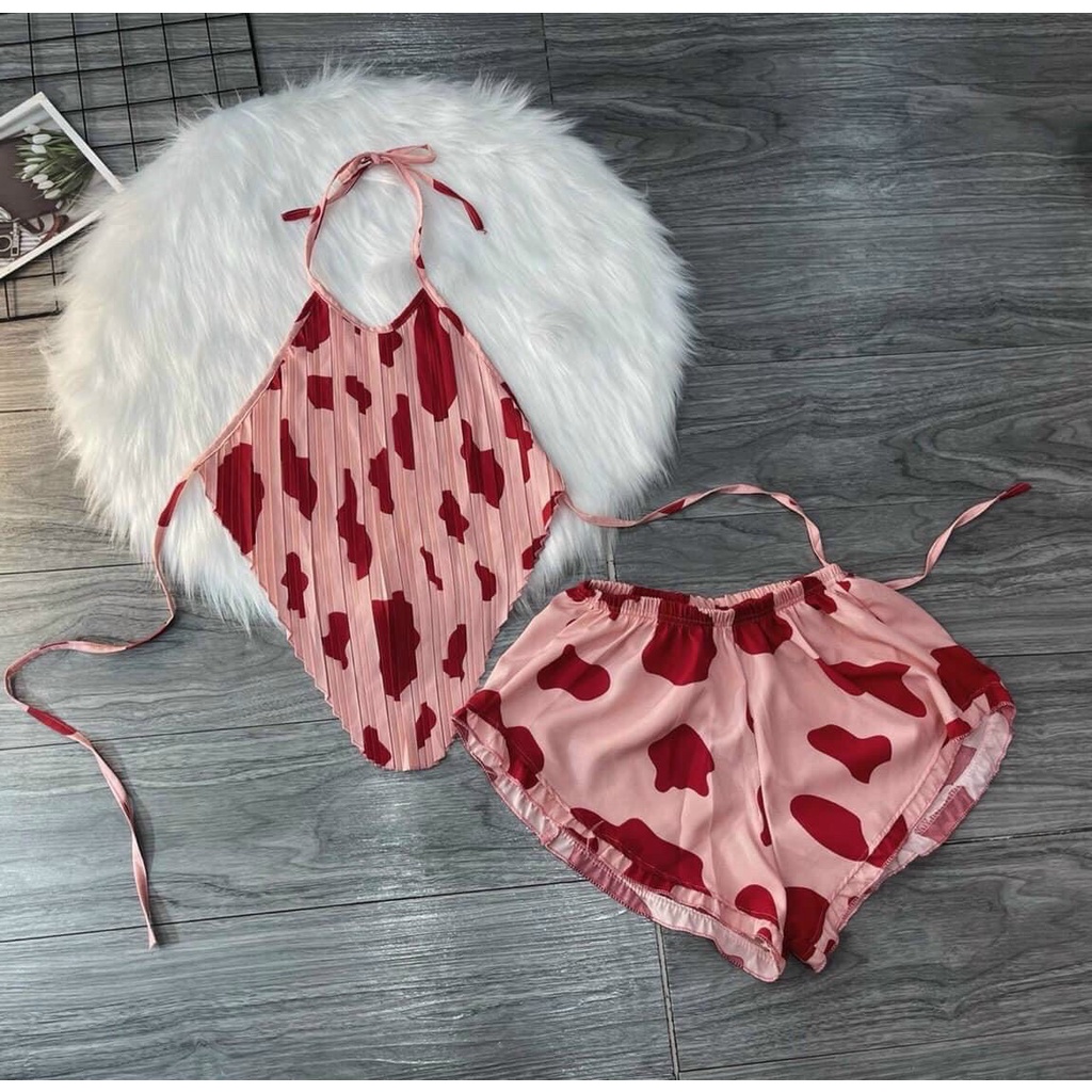 Sét bộ ngủ cổ yếm họa tiết bò sữa với 4 màu siêu cute, xinh xắn