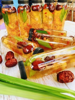 SET CHÈ DƯỠNG NHAN 450g ( tặng kèm saffron)