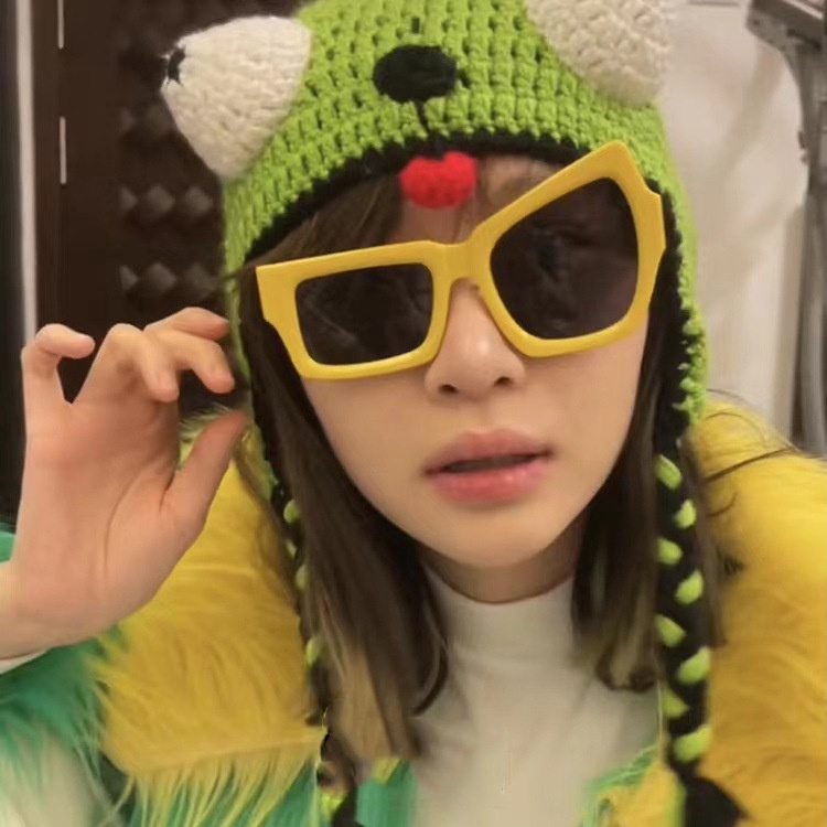 Kính Mát Thời Trang Độc Đáo Cho Người Trẻ