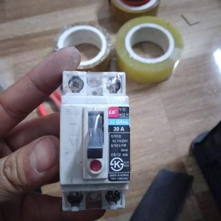 Aptomat chống giật hàn quốc