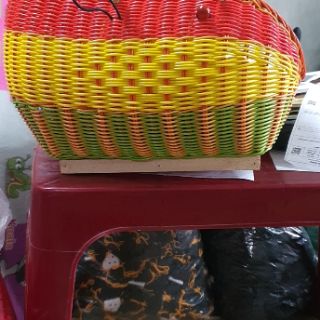 Giỏ gà giá rẻ