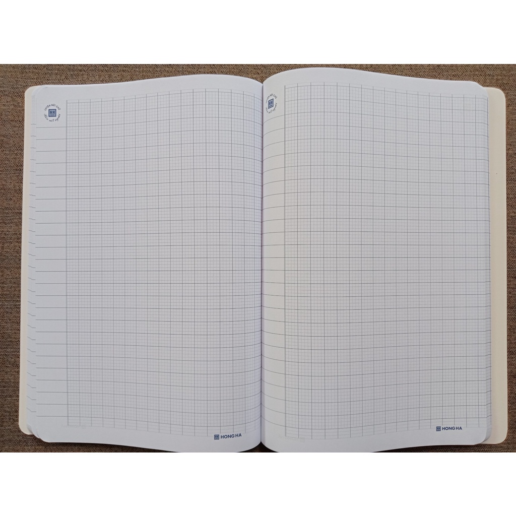 Vở ô ly Notebook A4 200 Trang Hồng Hà mẫu mới 4606 giao màu ngẫu nhiên - NS247