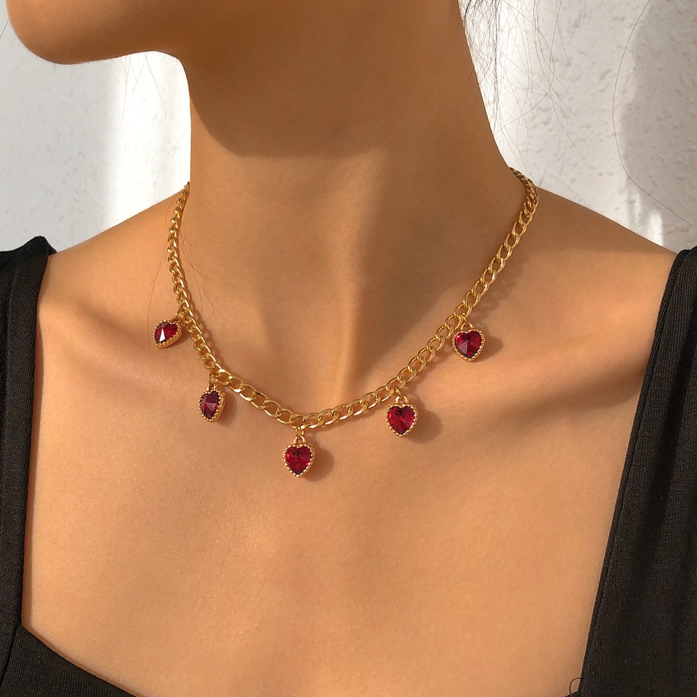 Vòng cổ mặt thủy tinh hình trái tim 77 thời trang