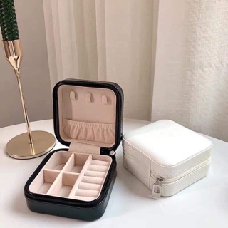 Hộp đựng trang sức mini