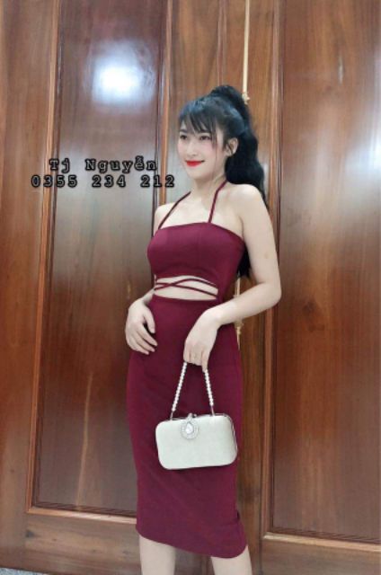 Đầm body hở eo