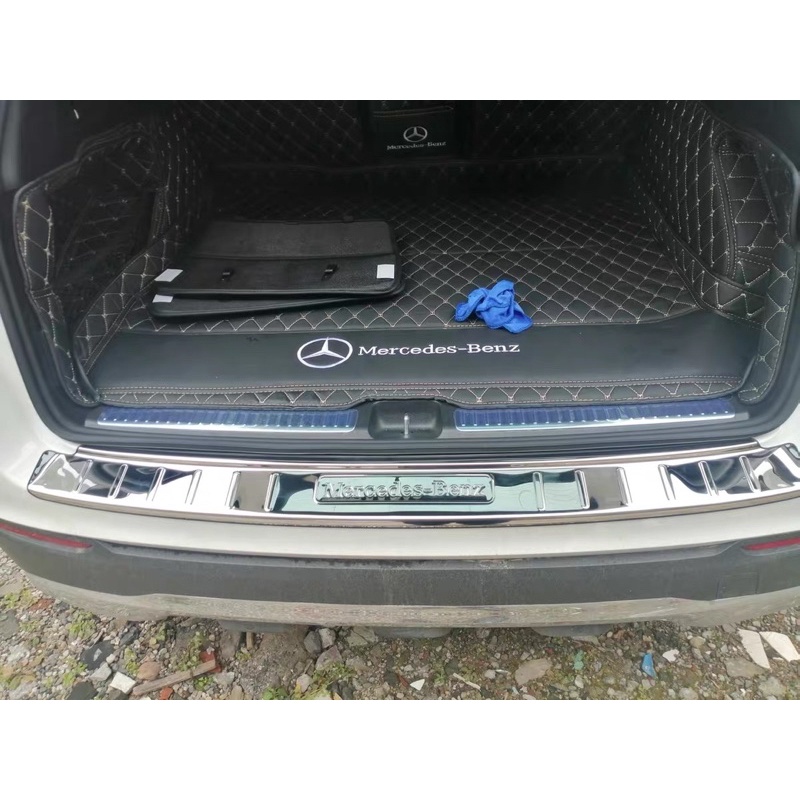 NẸP CHỐNG TRẦY BẬC CỐP XE MERCEDES GLC, C