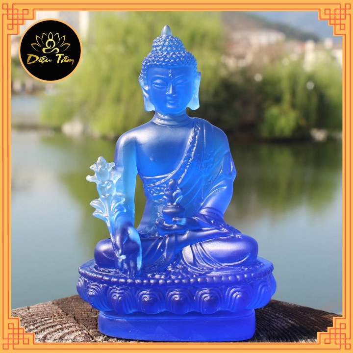 Tượng phật dược sư lưu ly màu xanh dương.