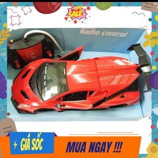 Ô tô điều khiển mở cánh điều khiển từ xa