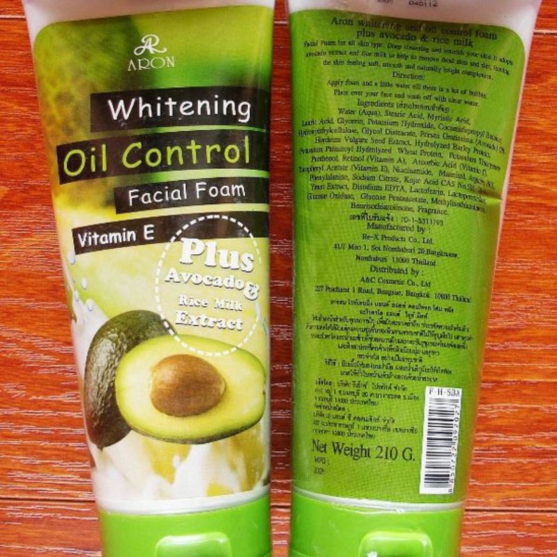 Sữa rửa mặt bơ Thái Lan Aron Whitening Oil Control 210ml