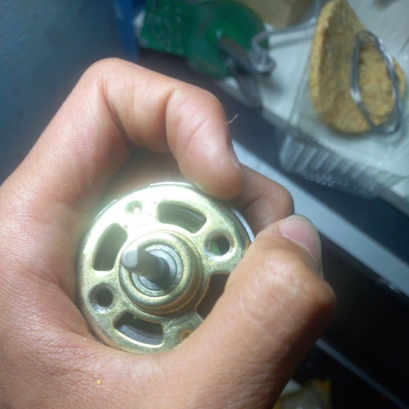 Động cơ 775 trục D siêu khỏe chũi than mới 99%