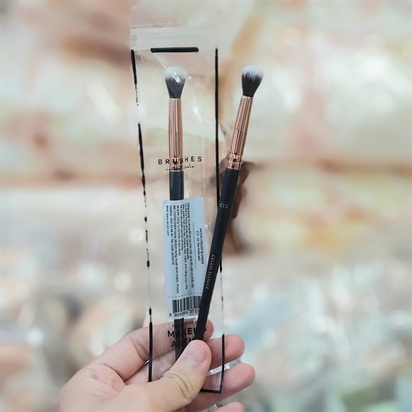 CỌ TÁN PHẤN MẮT VACOSI CREASE BLENDER - E12