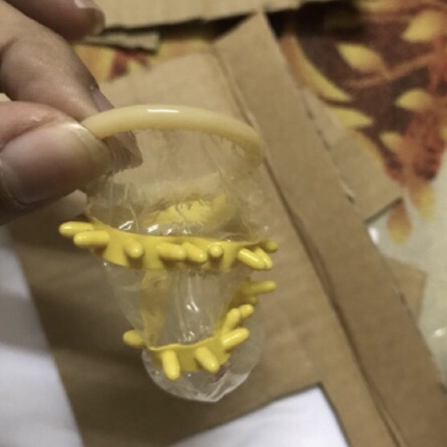 Bao cao su có gai 1 hộp 2 chiếc - Super Gold Condom
