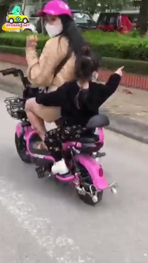 Xe đạp điện hotgirl New Beer X4 3 ghế ngồi chính hãng mới nhất 2022 | BigBuy360 - bigbuy360.vn