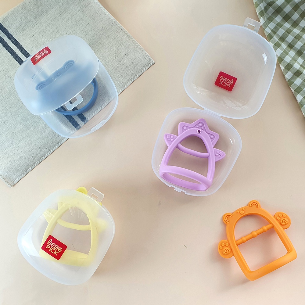 Gặm nướu Bebepick silicone cao cấp nội địa Hàn - có hộp đựng