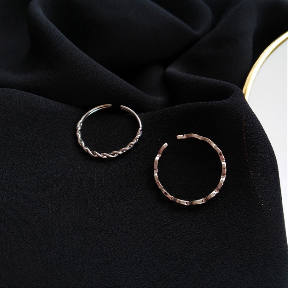 Bộ 2 Nhẫn Thiết Kế Đơn Giản Cá Tính Cho Nữ